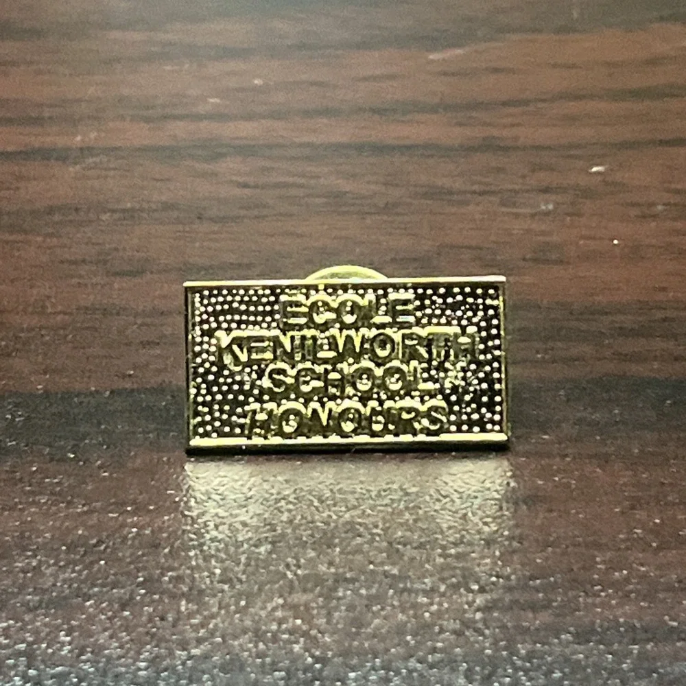 Ecole Kenilworth School Honours Lapel Hat Pin